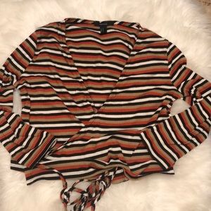 Crop top tie on shirt